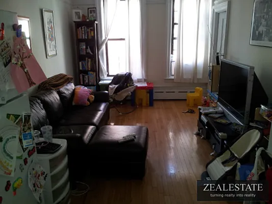 Rented by ZealEstate Group Inc | media 68