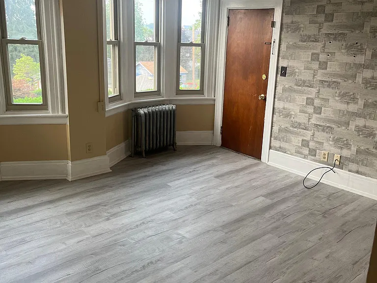 638 5th Ave #4 — Photo 10