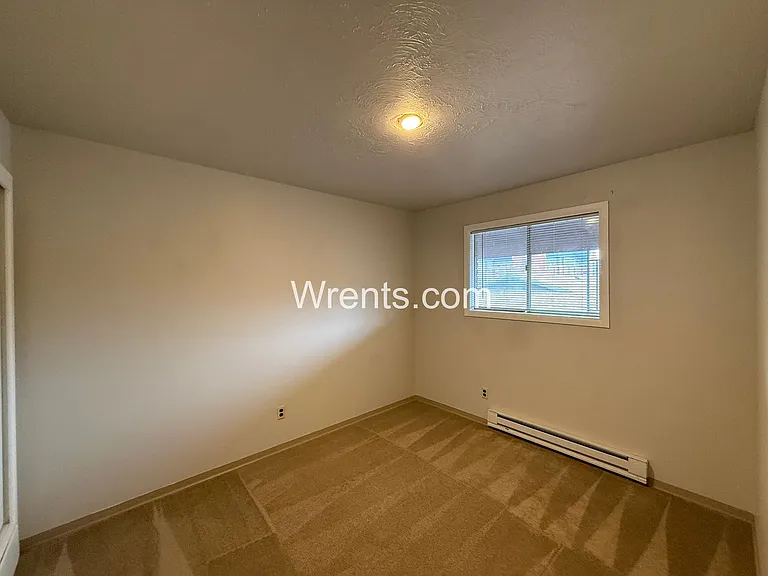 306-310 N 11th St — Photo 14