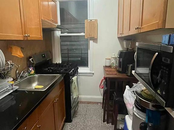 5th image of 3784 103rd St