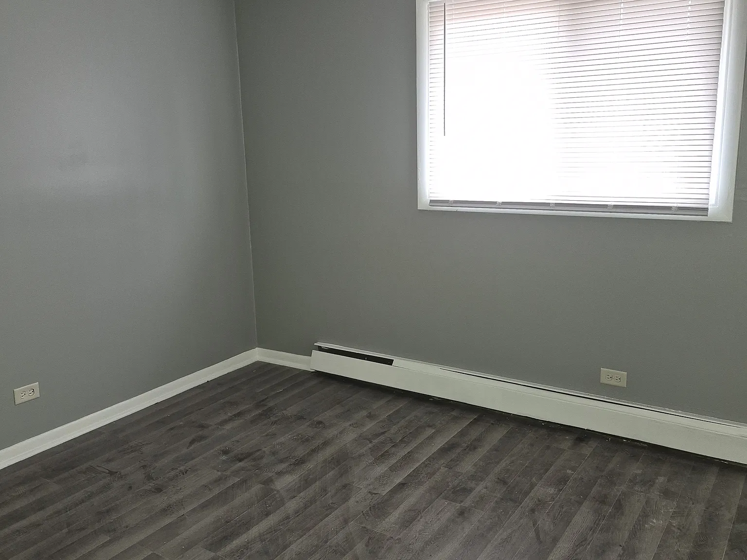 3 bed, 1000 sqft, $1,650 — Photo 3