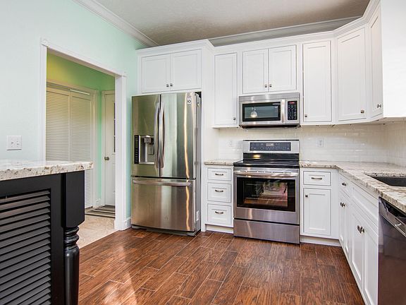 5 194HiddenShoresDriveBransonWest-6Kitch