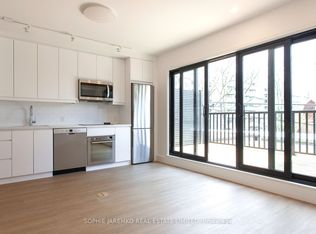 415 Roncesvalles Ave #3, Toronto, ON M6R 2N1