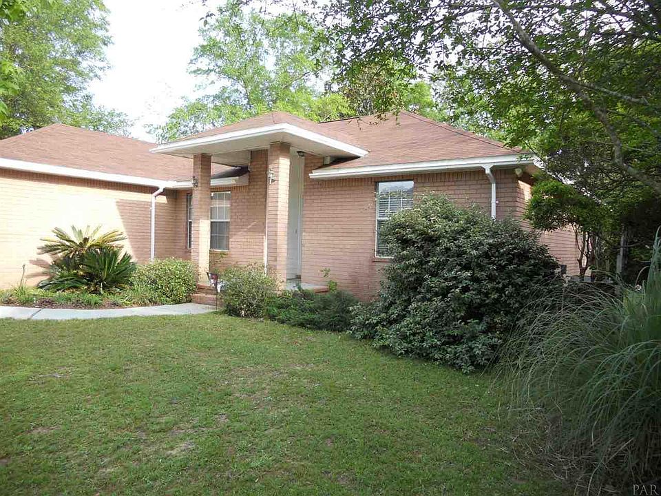 1st image of 10416 Waterford Dr