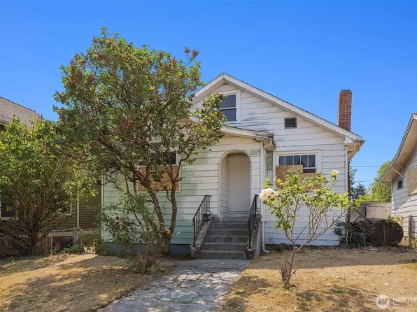 945 N 103rd Street, Seattle, WA 98133