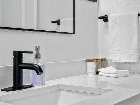 5th image of 3106 Wallace Branch Rd