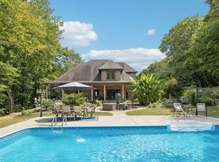 3852 Stonecrest Dr, Columbia, TN 38401