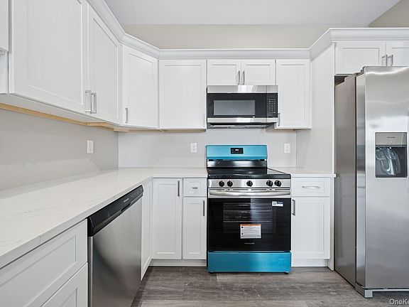5th image of 153 Greenwich Ave #205