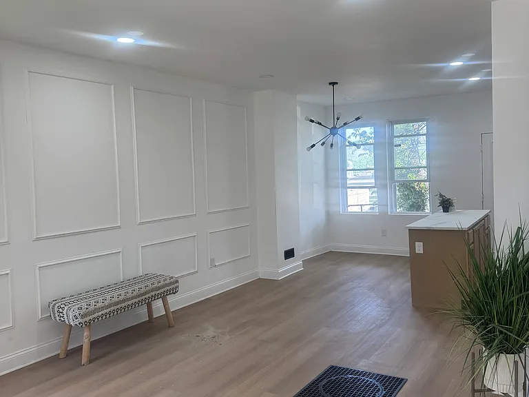 739 N Edgewood St — Photo 20