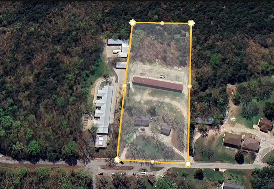 1st image of 462 Campbell Point Road