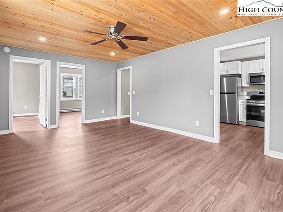 2nd image of 2015 Hwy 194