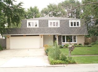 10401 S Alta Dr, Palos Hills, IL
