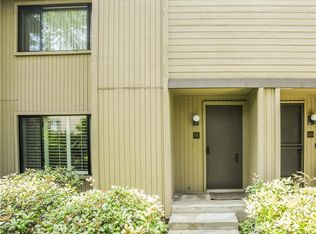 451 W Walnut St, Pasadena, CA 91103