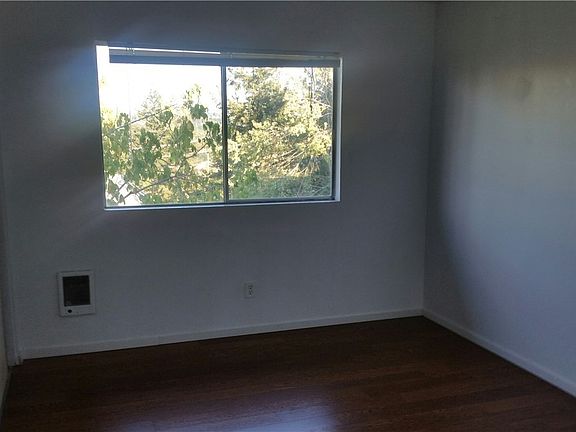 4th image of 10457 Des Moines Memorial Dr S APT W301