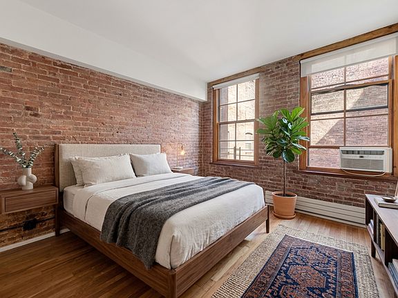 5th image of 323 Greenwich St APT 3