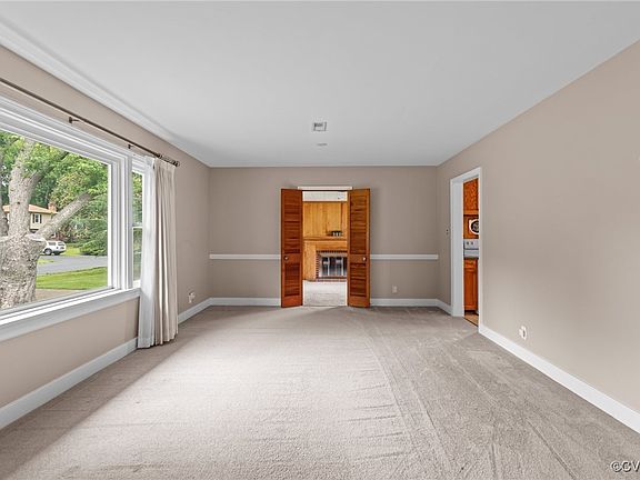 4th image of 1 Luray Dr