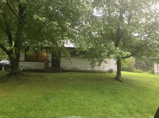 325 Spring Valley Ct, Palmyra, WI 53156