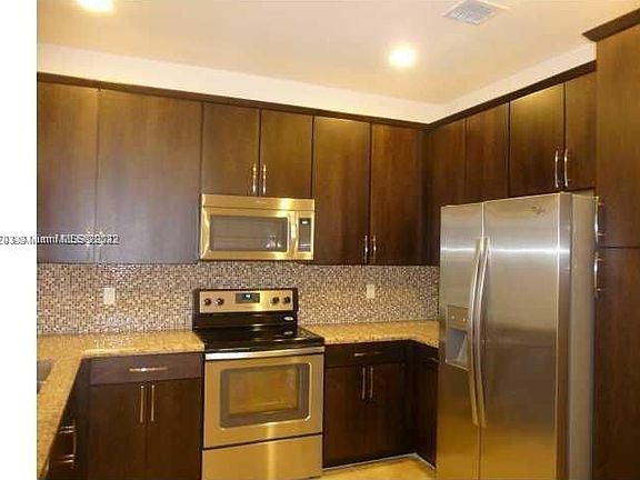 3rd image of 113 Riverwalk Cir W #141