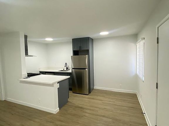 2nd image of 435 N Euclid Ave APT 11