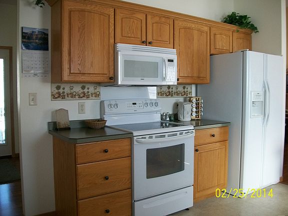 4th image of 26381 Meadowbrook Ln
