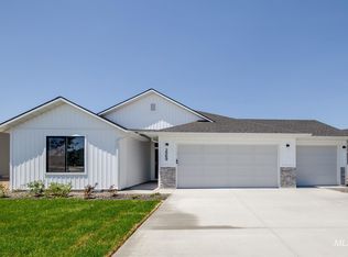 1085 Grass Pond Ave, Middleton, ID 83644