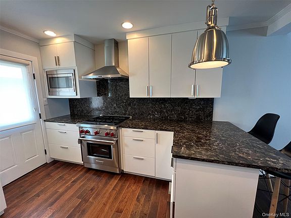 2nd image of 43 Crescent Street