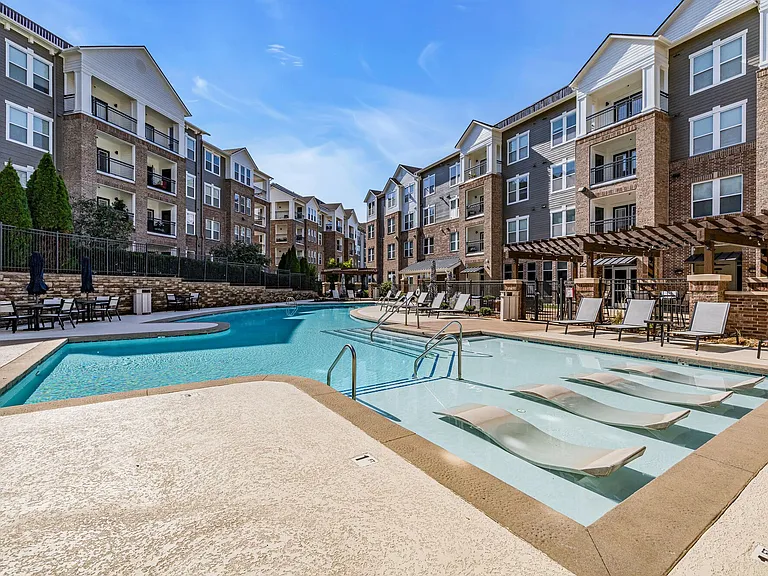 Artessa Apartments — Photo 10