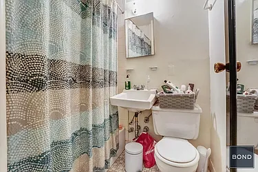 Rented by Bond New York