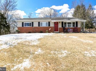 124 Glenvue Rd, Glen Rock, PA 17327