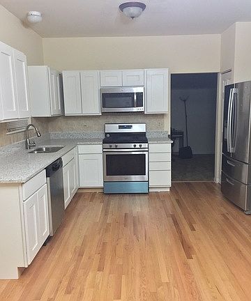 2nd image of 201 Westridge Blvd