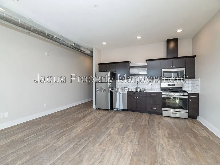 335 Center St #204 — Photo 12