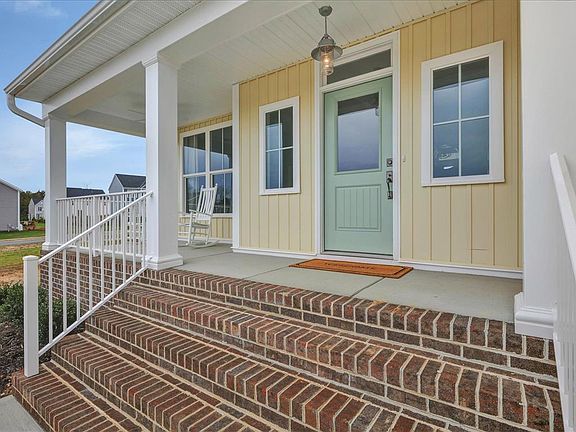 The Waverly II - Front Porch