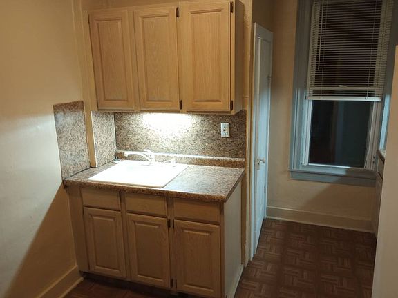 5th image of 519 Steuben St APT 1