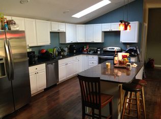 203 Stafford Rd, Holland, MA 01521