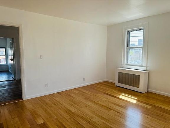 3rd image of 215 Willis Ave Floor 2
