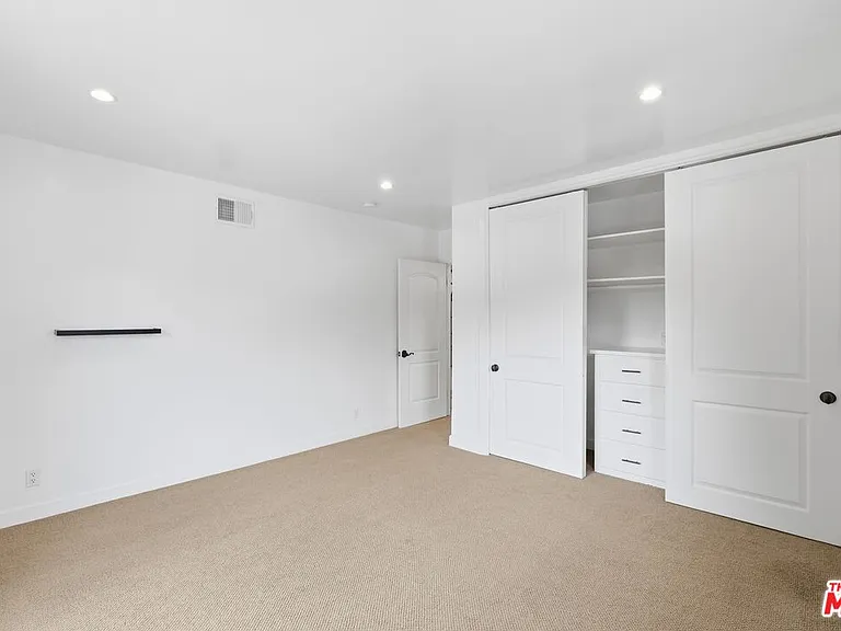 503 N Greencraig Rd — Photo 17