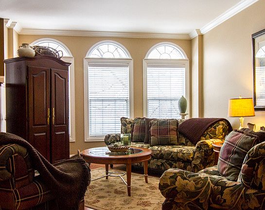5th image of 948 Shandrew Dr #948