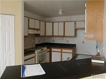 4th image of 814 Liberty Village Dr