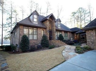 160 Bayway Cir, Berkeley Lake, GA 30096