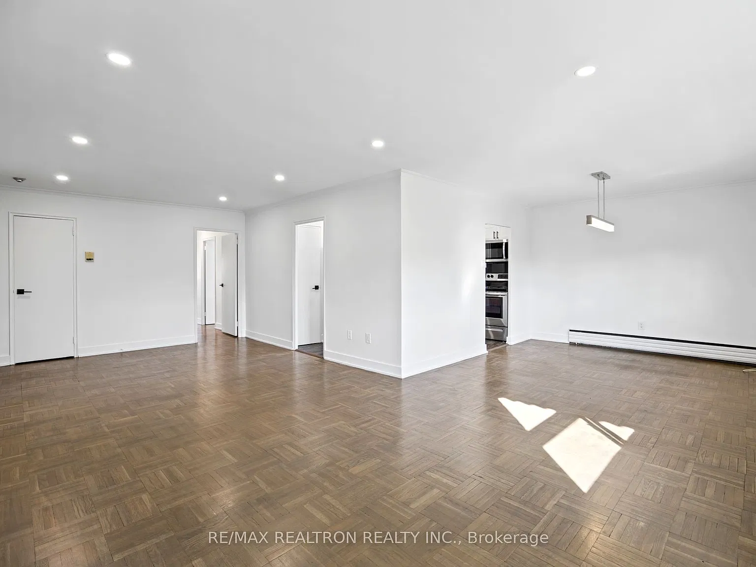 3 bed, $3,000 — Photo 4