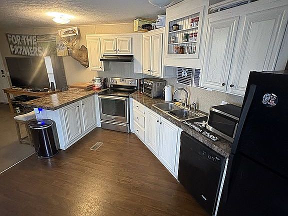 3rd image of 500 Webster Rd Lot 502