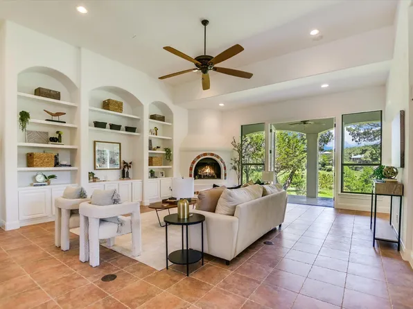 831 Southriver Rd, Wimberley, TX 78676