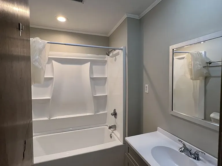 12406 Burgess Ave — Photo 6