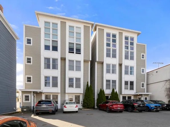 21 Park St Unit 5, Somerville, MA 02143