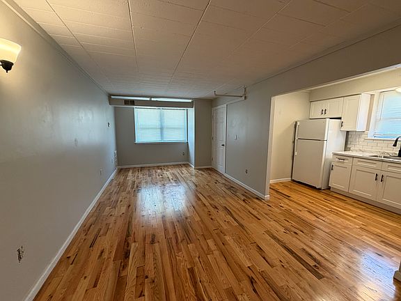 2nd image of 330 Blake St APT B6
