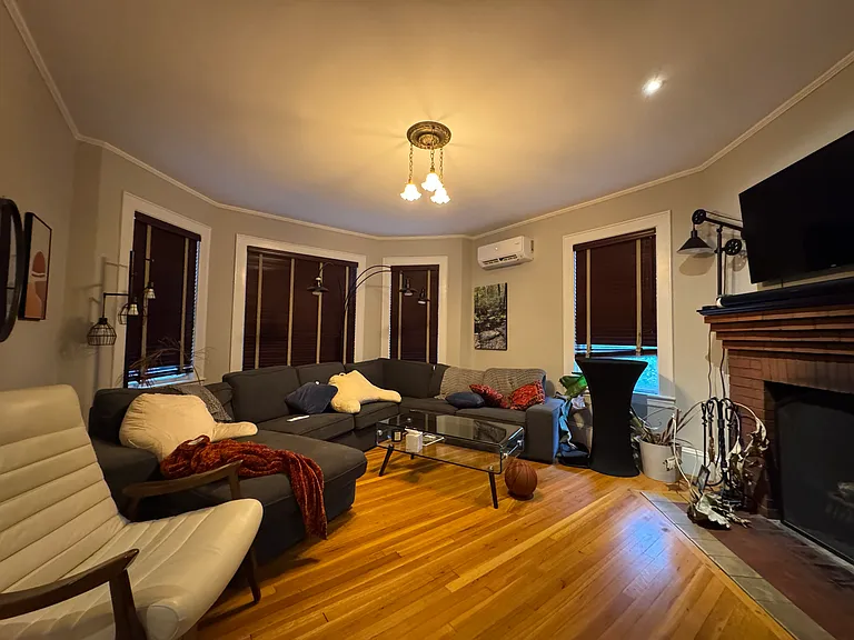 41 Melville Ave — Photo 16