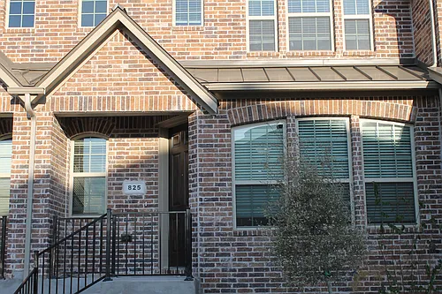 825 Ben Ln #825 Photo 1