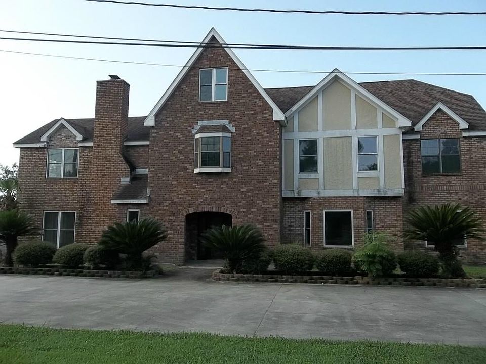 1st image of 6207 General Meyer Ave