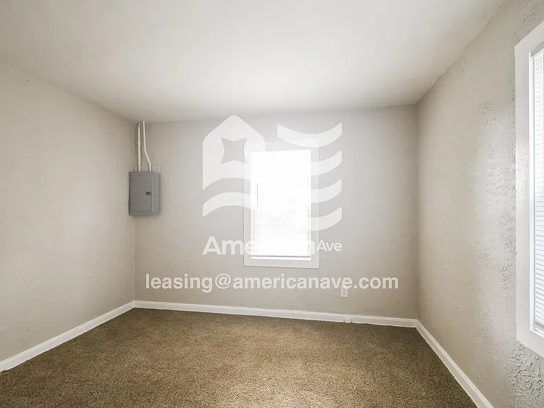 1525257_013_wm_-_bedroom_12991471.jpg