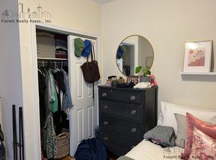 137 Endicott St APT 1R, Boston, MA 02113